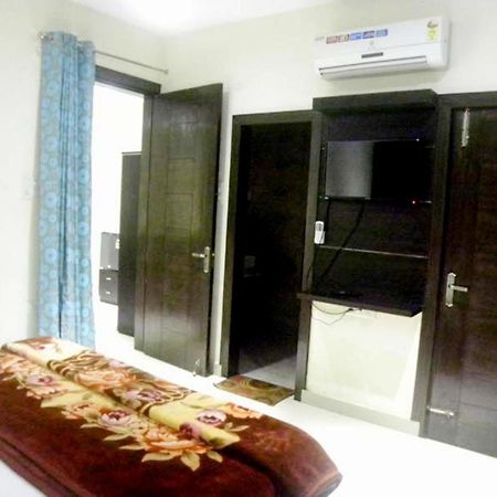 Hotel Laxmi Palace Rishikesh Exterior photo