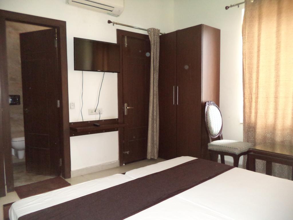 Hotel Laxmi Palace Rishikesh Exterior photo