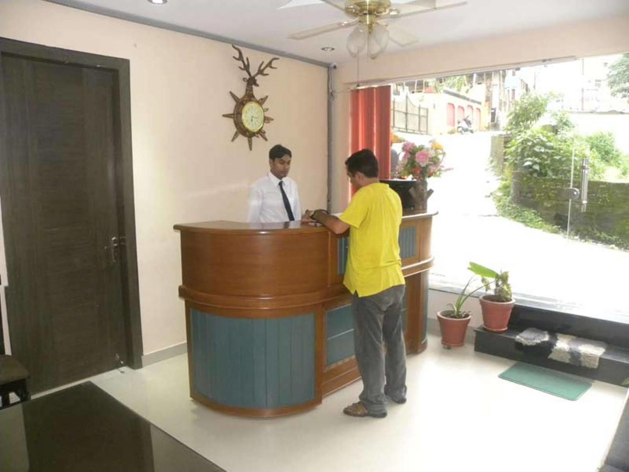 Hotel Laxmi Palace Rishikesh Exterior photo